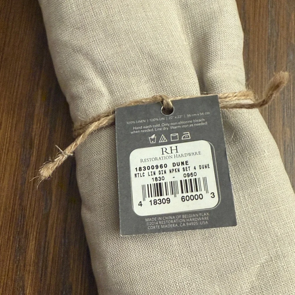 Restoration Hardware Dinner Napkins - 4 